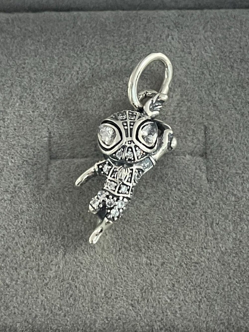 Pandora Marvel Spider-Man Pavé Pendant